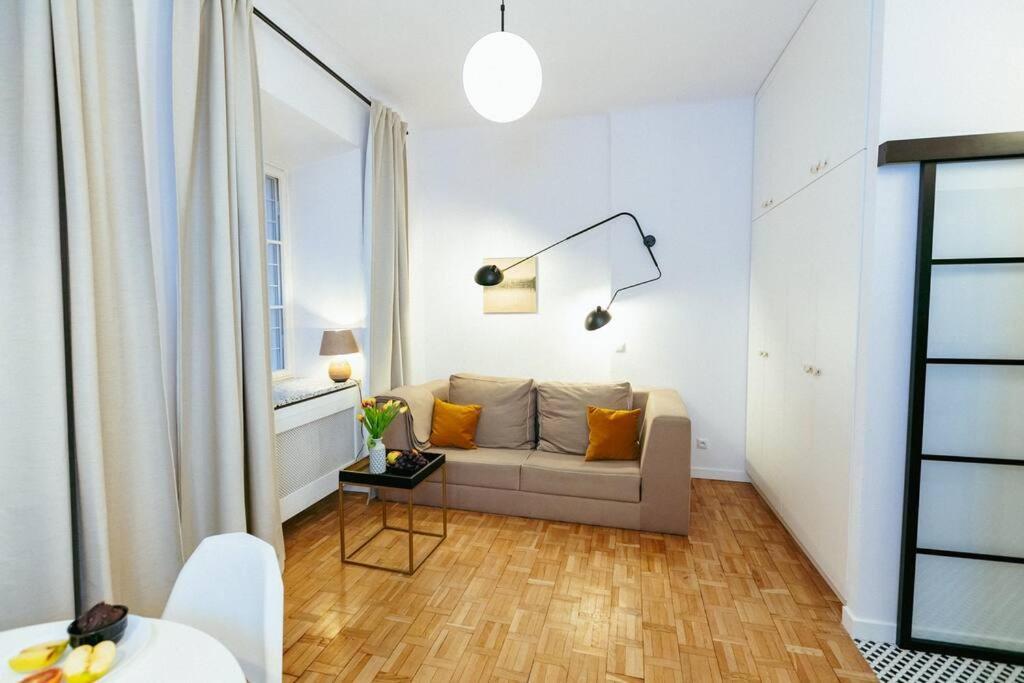 Charming Apartment Next To The Old Town! وارسو المظهر الخارجي الصورة