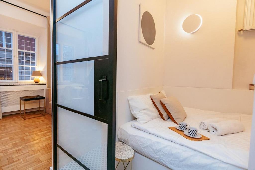 Charming Apartment Next To The Old Town! وارسو المظهر الخارجي الصورة