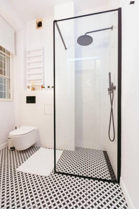 Charming Apartment Next To The Old Town! وارسو المظهر الخارجي الصورة