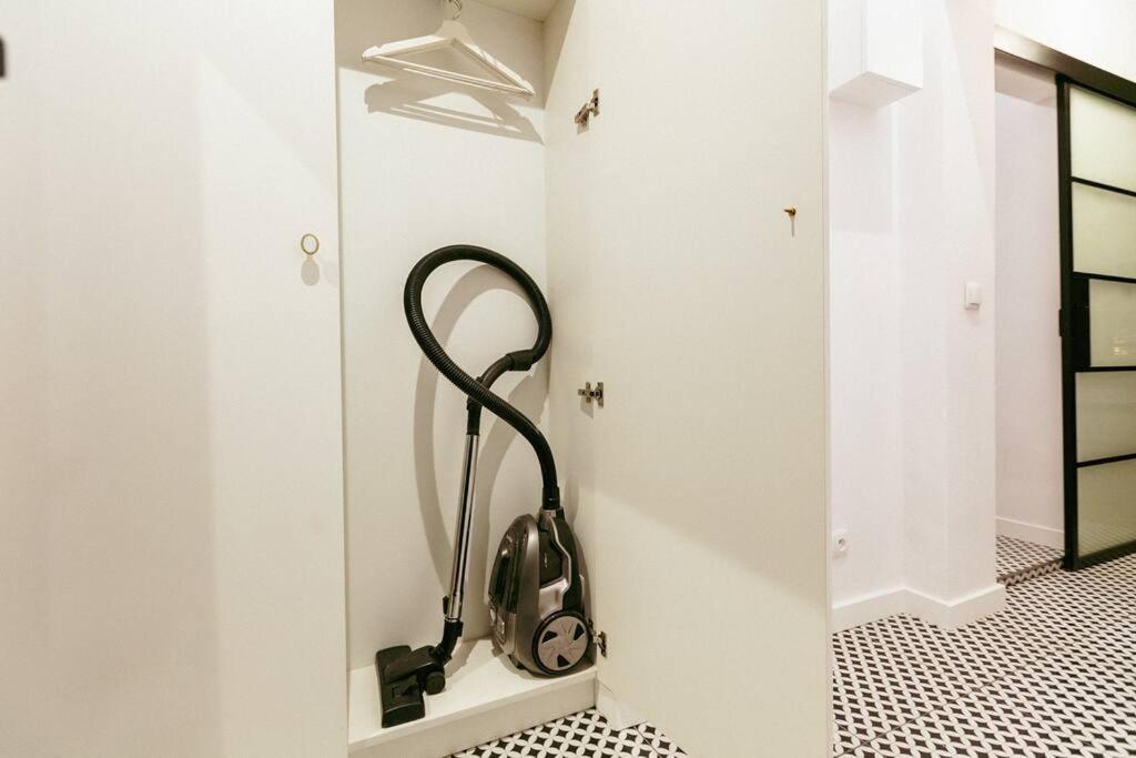 Charming Apartment Next To The Old Town! وارسو المظهر الخارجي الصورة